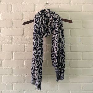 Leopard print scarf